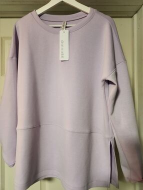 NWT Dear scarlett Lilac Crewneck Sweatshirt.  Oversized Size S.  Fits like L